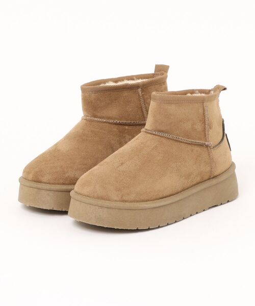 shoes365（シューズスリーシックスファイヴ）の「ショート厚底ムートンブーツ (AW)（ブーツ・レディース・ブラック/ベージュ/キャメル・25.0cm/24.5cm/24.0cm/23.5cm/23.0cm）」の17枚目の写真