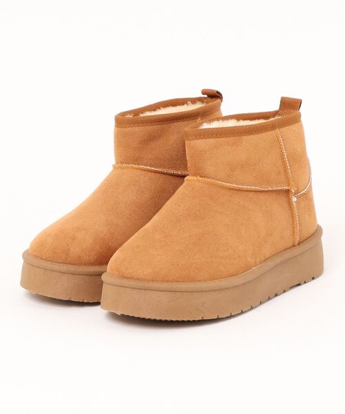 shoes365（シューズスリーシックスファイヴ）の「ショート厚底ムートンブーツ (AW)（ブーツ・レディース・ブラック/ベージュ/キャメル・25.0cm/24.5cm/24.0cm/23.5cm/23.0cm）」の18枚目の写真