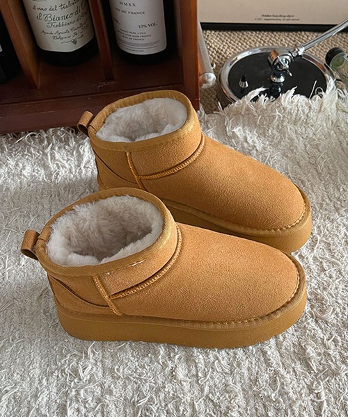 shoes365（シューズスリーシックスファイヴ）の「ショート厚底ムートンブーツ (AW)（ブーツ・レディース・ブラック/ベージュ/キャメル・25.0cm/24.5cm/24.0cm/23.5cm/23.0cm）」の15枚目の写真