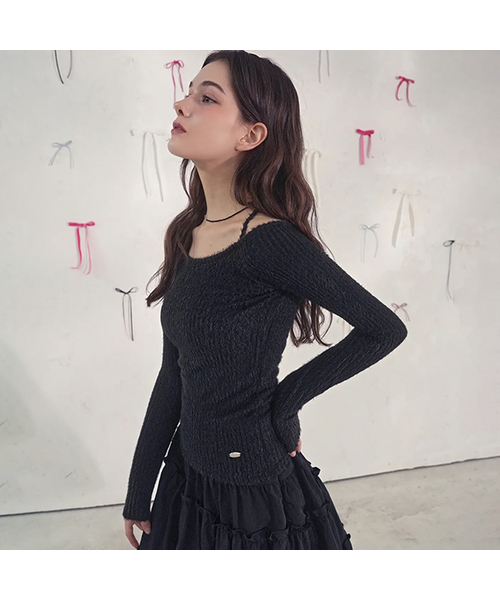 Vivacious(ビバシャス)の「Kiss Contour Line Knit_4Colors(ニット/セーター・レディース・チャコール/ブラック/アイボリー/ブラウン・SMALL/MEDIUM)」の1枚目の写真