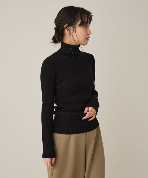 CRAFT STANDARD BOUTIQUE(クラフトスタンダードブティック)の「リブタートルニットプルオーバー(ニット/セーター・レディース・ライトパープル/ブラック/ライトベージュ/ライトブルー・FREE)」の12枚目の写真