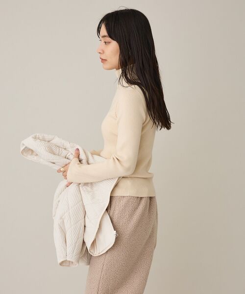 CRAFT STANDARD BOUTIQUE(クラフトスタンダードブティック)の「リブタートルニットプルオーバー(ニット/セーター・レディース・ライトパープル/ブラック/ライトベージュ/ライトブルー・FREE)」の21枚目の写真