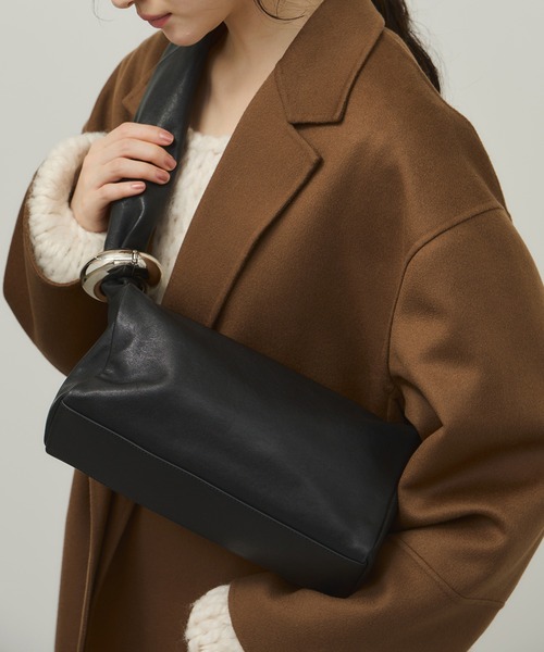 ADAM ET ROPE'(アダムエロペ)の「【PFT】Fuka Bangle Shoulder(ショルダーバッグ・レディース・ブラック/ブラウン・FREE)」の6枚目の写真