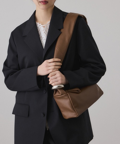 ADAM ET ROPE'(アダムエロペ)の「【PFT】Fuka Bangle Shoulder(ショルダーバッグ・レディース・ブラック/ブラウン・FREE)」の11枚目の写真