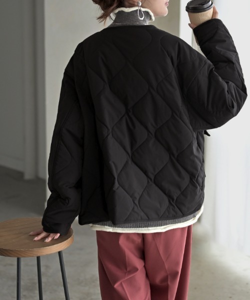 HUG.U(ハグユー)の「軽量 × 撥水 キルティングジャケット(ブルゾン・レディース・ダークグレー/カーキ/ブラック/ベージュ・FREE)」の12枚目の写真