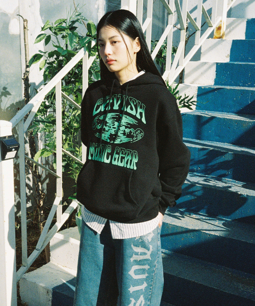 Cavish(カビシ)の「MUSIC GEAR HOODIE BLACK(CV2FSUM403A)(パーカー・レディース・ブラック・SMALL/MEDIUM/LARGE)」の2枚目の写真