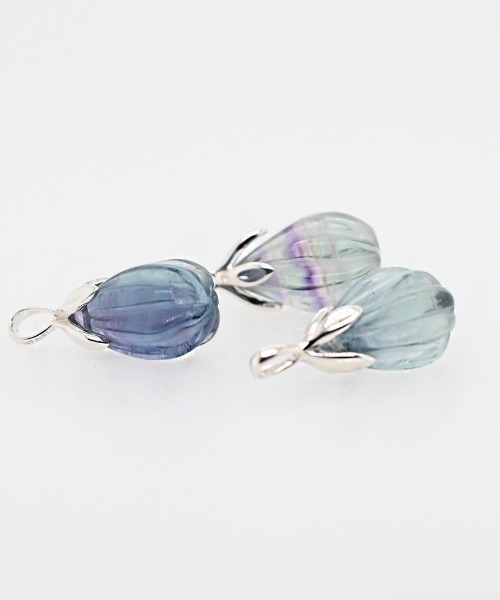 sowi（ソーイ）の「【数量限定】SV925 Talat Ornament フローライト ペンダントトップ（チャーム・レディース・シルバー・ﾌﾘ-）」の3枚目の写真