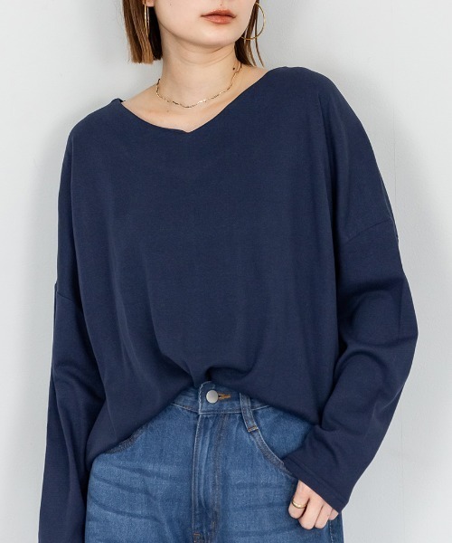RCD(アールシーディー)の「【幅広いコーデに使用できる】ドルマンスリーブVネックTシャツ(Tシャツ/カットソー・レディース・杢グレー/バーガンディー/チャコールグレー/グレイッシュベージュ/カーキ/ブラック/オフホワイト/ネイビー・M/4L/L/LL/3L)」の7枚目の写真