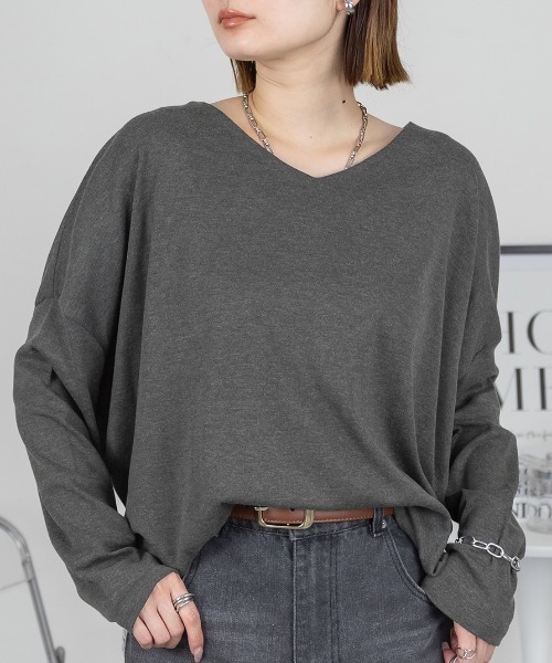 セール】【幅広いコーデに使用できる】ドルマンスリーブVネックTシャツ