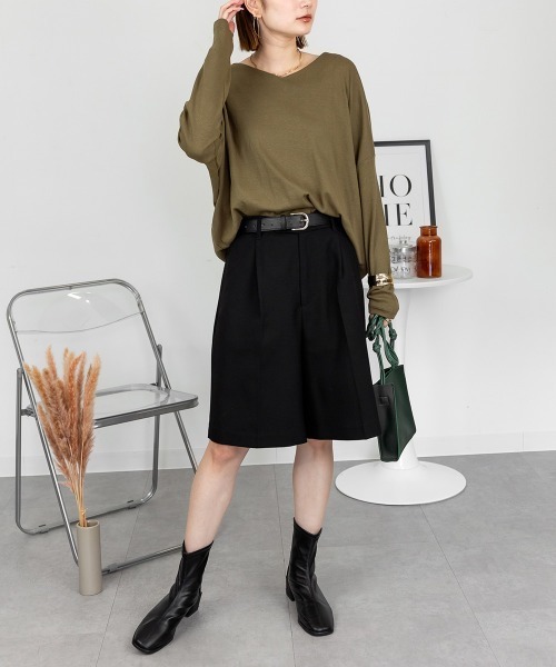 RCD(アールシーディー)の「【幅広いコーデに使用できる】ドルマンスリーブVネックTシャツ(Tシャツ/カットソー・レディース・杢グレー/バーガンディー/チャコールグレー/グレイッシュベージュ/カーキ/ブラック/オフホワイト/ネイビー・M/4L/L/LL/3L)」の21枚目の写真