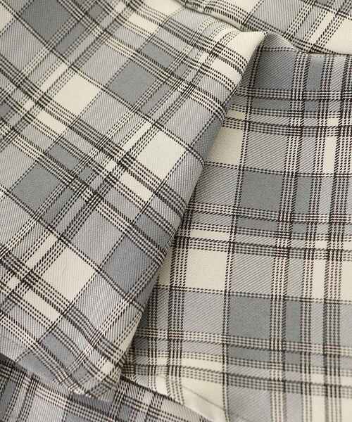 MAJESTIC LEGON（マジェスティックレゴン）の「レイヤードライクフレアショートスカパン（その他パンツ・レディース・ホワイト系その他2/ブラック系その他/ベージュ系その他2・MEDIUM）」の13枚目の写真