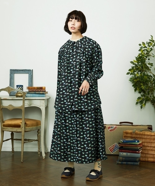 Jocomomola(ホコモモラ)の「リボンバレエスニーカー(バレエシューズ・レディース・ライラック/チャコールグレー・42/40)」の13枚目の写真