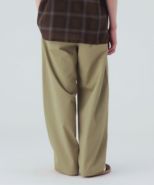 BEAMS HEART（ビームスハート）の「カーブ バギー チノ パンツ（チノパンツ・メンズ・ベージュ/ブラック・SMALL/LARGE/MEDIUM）」の18枚目の写真