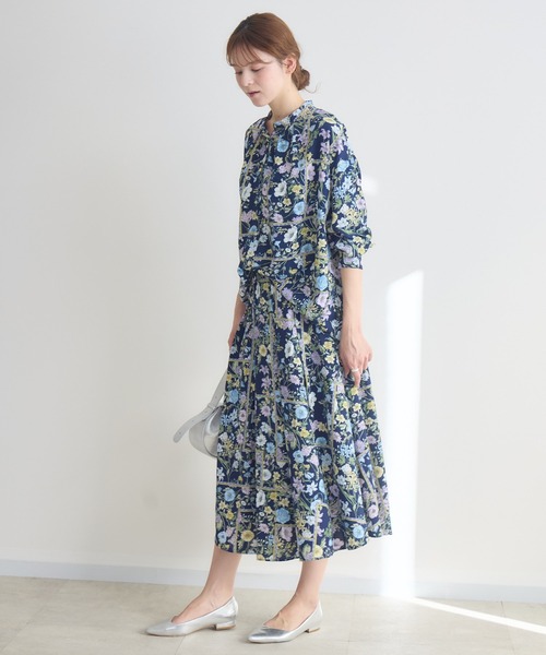 KATHARINE ROSS（キャサリンロス）の「【KATHARINE ROSS】リバイバルアロマプリントブラウス（シャツ/ブラウス・レディース・ネイビー/ピンク・FREE）」の4枚目の写真