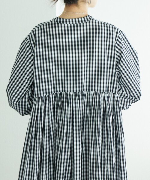 BEARDSLEY（ビアズリー）の「先染めギャザーワンピース（ワンピース・レディース・ネイビー/ブラック・0/1）」の15枚目の写真