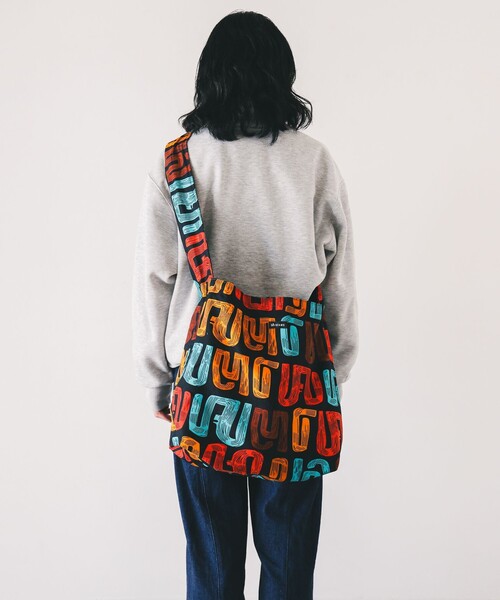 bpr BEAMS(ビーピーアール ビームス )の「バティック ショルダー エコ バッグ 2026(ショルダーバッグ・レディース・グリーン系その他/ブルー系その他/ピンク系その他/ブラック系その他・ONE SIZE)」の15枚目の写真