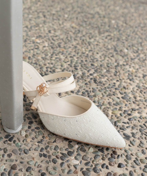 RANDA（ランダ）の「モノグラムパールミュールパンプス（パンプス・レディース・ブラック/アイボリー/ベージュ・M/L/S/LL）」の2枚目の写真