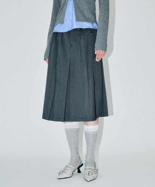 3.3 Field Trip （3.3フィールドトリップ）の「3.3 Field Trip／プリーツミディスカート（スカート・レディース・チャコール/ライトグレー・MEDIUM/SMALL）」の2枚目の写真