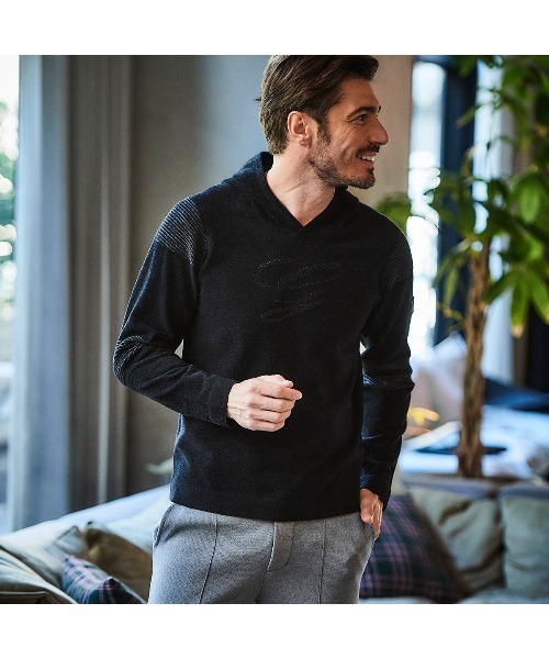 g-stage（ジーステージ）の「軽く柔らかいモールストレッチパーカー（ニット/セーター・メンズ・ブラック/チャコールグレー・46/50/48）」の4枚目の写真