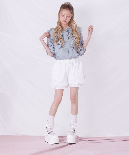 FickleBebe(フィクルベベ)の「エナメルシュシュパンプス(パンプス・レディース・ホワイト/ブラック・SMALL/LARGE/MEDIUM)」の3枚目の写真