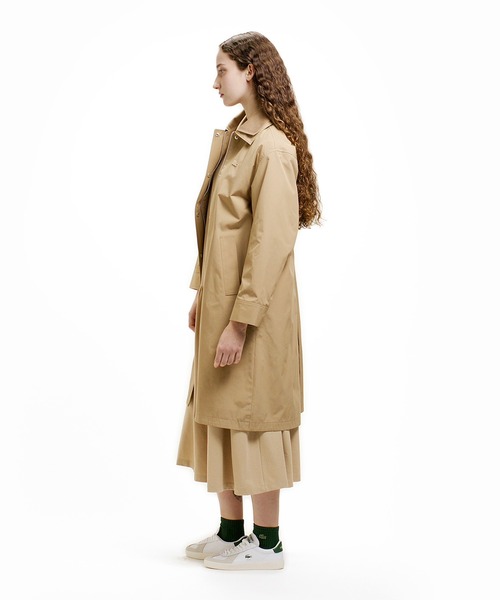 LACOSTE（ラコステ）の「撥水 ダブルカラー BACHプリーツ ロングスプリングコート（ステンカラーコート・レディース・ベージュ/ブラック・34/40/36/38）」の15枚目の写真