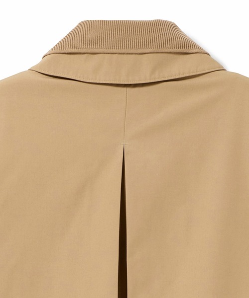 LACOSTE（ラコステ）の「撥水 ダブルカラー BACHプリーツ ロングスプリングコート（ステンカラーコート・レディース・ベージュ/ブラック・34/40/36/38）」の11枚目の写真