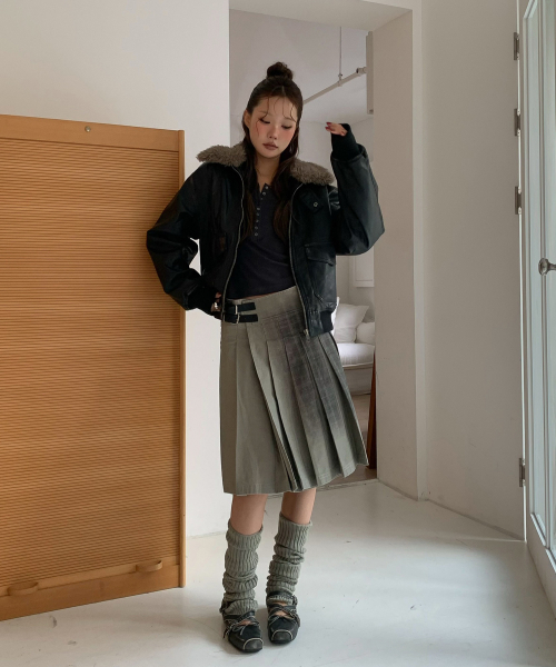 PORTERNA(ポルテナ)の「MIX POINT LONG SLEEVE BUTTON T-SHIRT-CHARCOAL(Tシャツ/カットソー・レディース・その他・X-SMALL/MEDIUM/SMALL)」の20枚目の写真