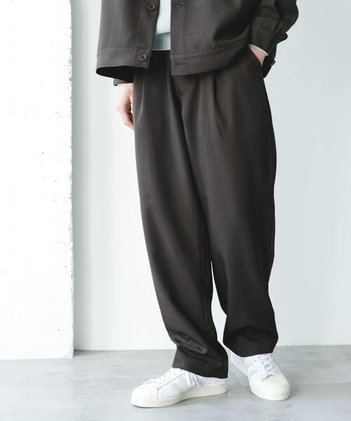 URBAN RESEARCH DOORS(アーバンリサーチドアーズ)の「『吸水速乾』セオアルファセミワイドトラウザー(その他パンツ・メンズ・ブラウン/ネイビー・MEDIUM/LARGE)」の2枚目の写真