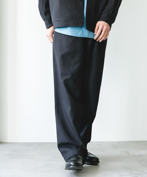 URBAN RESEARCH DOORS(アーバンリサーチドアーズ)の「『吸水速乾』セオアルファセミワイドトラウザー(その他パンツ・メンズ・ブラウン/ネイビー・MEDIUM/LARGE)」の19枚目の写真