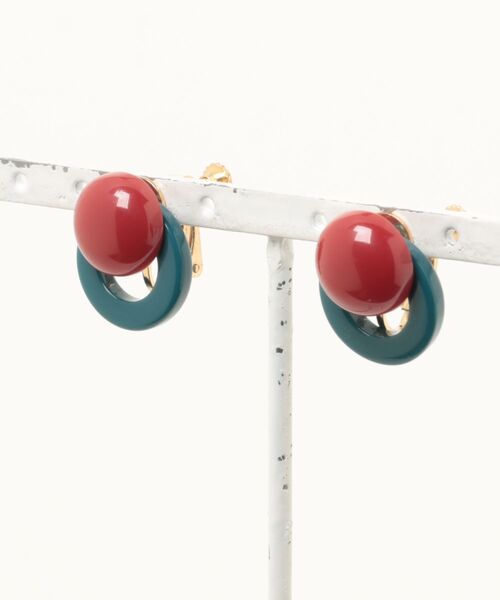 Fun & Daily（ファンアンドデイリー）の「F&D : レトロサークルイヤリング（イヤリング・レディース・パープル系その他/レッド系その他/グリーン系その他/イエロー系その他・FREE）」の4枚目の写真