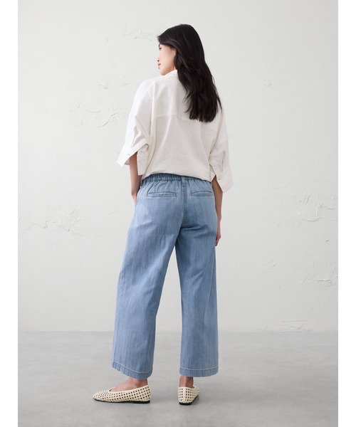 BANANA REPUBLIC FACTORY STORE(バナナリパブリック ファクトリーストア)の「BANANA REPUBLIC FACTORY STORE ミッドライズ ワイドレッグ サマーウェイト クロップド ジーンズ(デニムパンツ・レディース・インディゴブルー/ライトインディゴブルー・L/S/XS/M)」の5枚目の写真