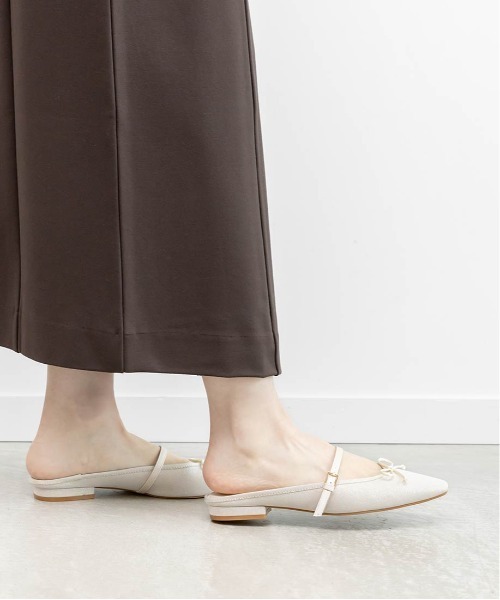 RANDA(ランダ)の「バレエシューズライクミュールパンプス(パンプス・レディース・ブラック/アイボリー/ピンク・L/M/S/LL)」の21枚目の写真
