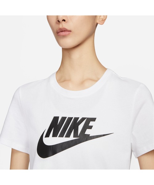 NIKE(ナイキ)の「NIKE/ナイキ WS NSW ICN FTRA S/S Tシャツ(Tシャツ/カットソー・レディース・ホワイト/ブラック・M/L/S)」の6枚目の写真