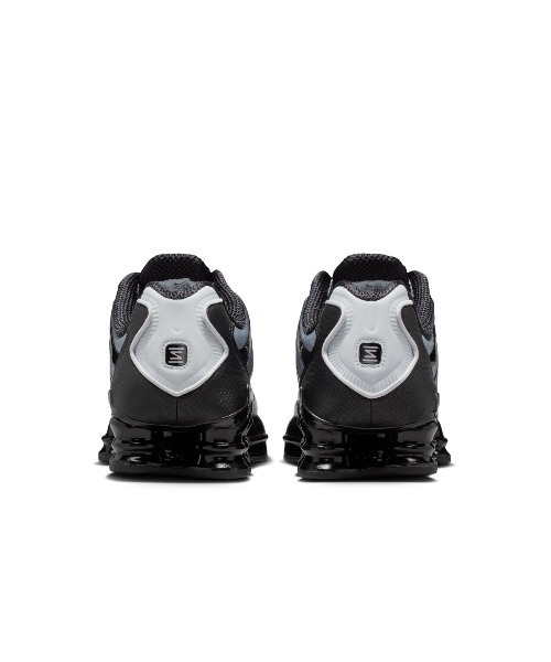 NIKE(ナイキ)の「NIKE Shox TL(ナイキ ショックス TL)(スニーカー・メンズ・グレー系・24cm/27cm/27.5cm)」の9枚目の写真