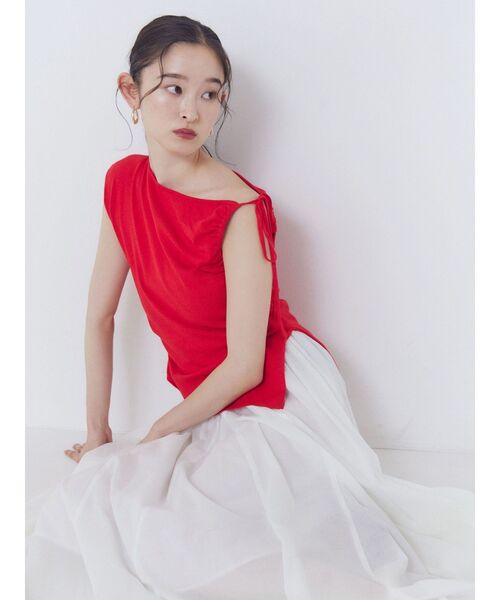 LAGUNAMOON（ラグナムーン）の「アシメギャザーリボンニットプルオーバー 【夏服】（ポロシャツ・レディース・ブラック/レッド/アイボリー・SMALL/MEDIUM/FREE）」の14枚目の写真