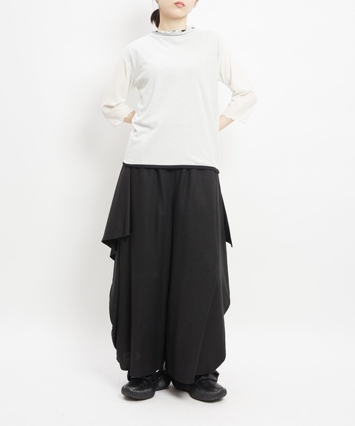 gomme(ゴム)の「80/2強撚天竺 強撚ボトルネックT(Tシャツ/カットソー・レディース・ホワイト×ブラック/ブラック×ホワイト/ブラック×イエロー・MEDIUM)」の8枚目の写真