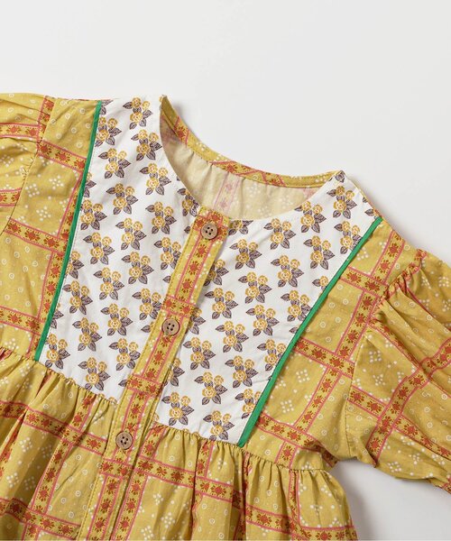 Seraph（セラフ）の「エスニック柄ワンピース（ワンピース・キッズ・マスタード/ブルー・80/90/100/110/120/130/140）」の4枚目の写真