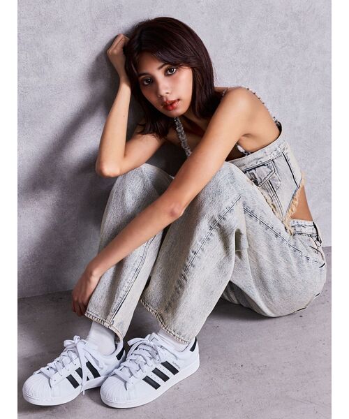 GYDA(ジェイダ)の「2WAYデニムチェーンロンパース(つなぎ/オールインワン・レディース・ブルー/その他2/ライトブルー・MEDIUM/SMALL)」の15枚目の写真