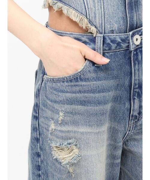 GYDA(ジェイダ)の「2WAYデニムチェーンロンパース(つなぎ/オールインワン・レディース・ブルー/その他2/ライトブルー・MEDIUM/SMALL)」の7枚目の写真