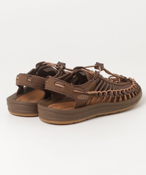KEEN(キーン)の「UNEEK / ユニーク / レディース スニーカーサンダル(サンダル・レディース・ブラウン・23cm/25.5cm/25cm/24.5cm/24cm/23.5cm/26cm/22.5cm)」の2枚目の写真