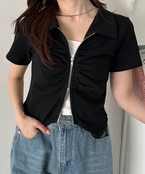 CLEA(クレア)の「ジップギャザー襟付きトップス(Tシャツ/カットソー・レディース・ピンク/ホワイト/アイボリー/ブラック/ライトグレー/ライトブルー・FREE)」の4枚目の写真