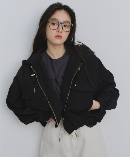 P.V.T(ピーブイティー)の「裾バルーンマウンテンパーカー(マウンテンパーカー・レディース・Black/カーキ/アイボリー・M)」の1枚目の写真