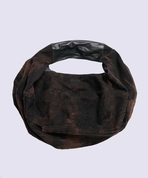 TAAKK（ターク）の「【TAAKK/ターク】Denim Bag (Middle)（ショルダーバッグ・メンズ・インディゴブルー/ブラウン・FREE）」の2枚目の写真