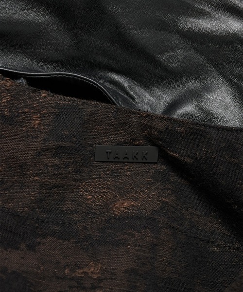 TAAKK（ターク）の「【TAAKK/ターク】Denim Bag (Middle)（ショルダーバッグ・メンズ・インディゴブルー/ブラウン・FREE）」の16枚目の写真