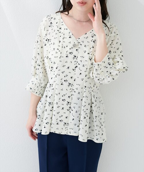 natural couture(ナチュラルクチュール)の「〈osono〉タックデザインぺプラム5分袖ブラウス(シャツ/ブラウス・レディース・オフホワイト/その他2/その他1/ドット/チェック/ストライプ/ネイビー・FREE)」の14枚目の写真