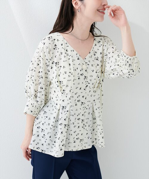 natural couture(ナチュラルクチュール)の「〈osono〉タックデザインぺプラム5分袖ブラウス(シャツ/ブラウス・レディース・オフホワイト/その他2/その他1/ドット/チェック/ストライプ/ネイビー・FREE)」の15枚目の写真