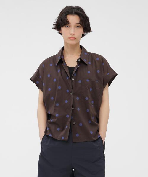 MARGARET HOWELL(マーガレットハウエル)の「POLKA DOT COTTON POPLIN(シャツ/ブラウス・レディース・ブラウン/オリーブ・2/1)」の2枚目の写真