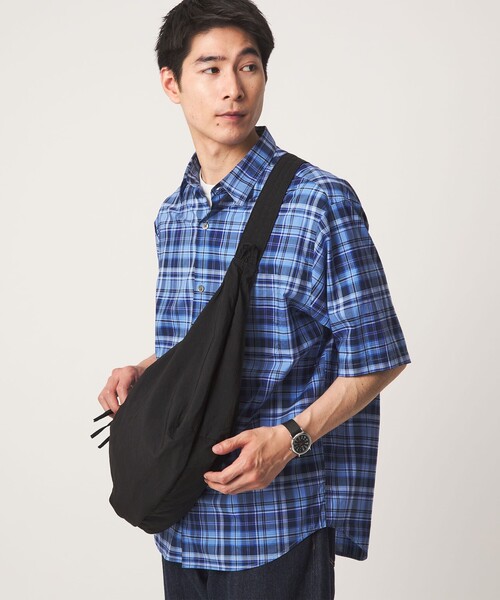 green label relaxing(グリーンレーベルリラクシング)の「【WEB限定】2WAY ラウンドショルダーバッグ / ユニセックス はっ水(ショルダーバッグ・レディース・ブラック/オフホワイト/ブラウン/オリーブ/ライトグレー・FREE)」の17枚目の写真