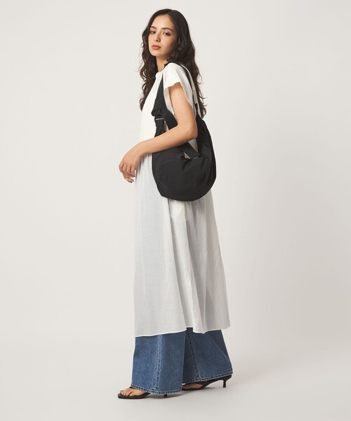 green label relaxing(グリーンレーベルリラクシング)の「【WEB限定】2WAY ラウンドショルダーバッグ / ユニセックス はっ水(ショルダーバッグ・レディース・ブラック/オフホワイト/ブラウン/オリーブ/ライトグレー・FREE)」の20枚目の写真