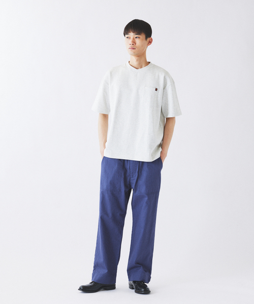UNIVERSAL OVERALL(ユニバーサルオーバーオール)の「UNIVERSAL OVERALL 別注 ブラックラベル ポンチTシャツ(Tシャツ/カットソー・メンズ・チャコールグレー/ブラック/ホワイト・SMALL/MEDIUM/LARGE)」の21枚目の写真